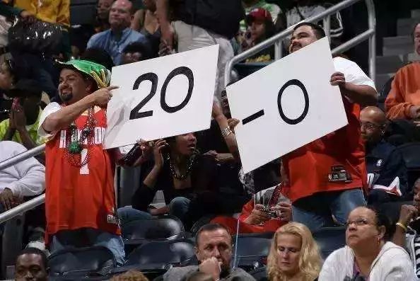  莱比锡红牛连胜终结，黑马本色遭质疑  