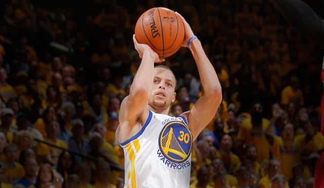 ,库里三分纪录再刷新,历史第一射手地位稳固